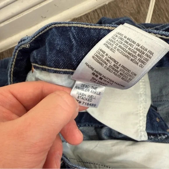 MOTHER Superior The Rambler Ankle Jeans in Well Stacked - Picture 11 of 11